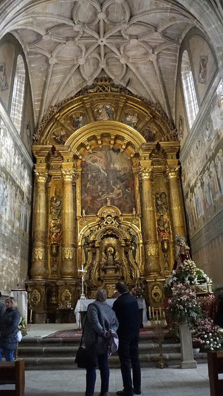 Monasterio Benedictino de San Vicente del Pino