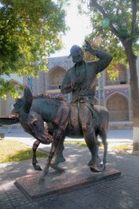 Estatua del Sancho Uzbeko. Bukhara