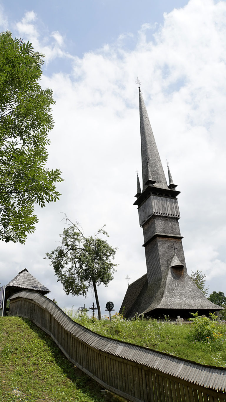 Iglesia de Surdesti